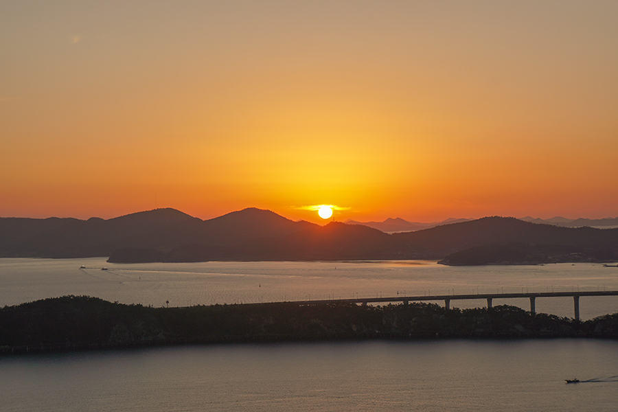 SUN02157.jpg